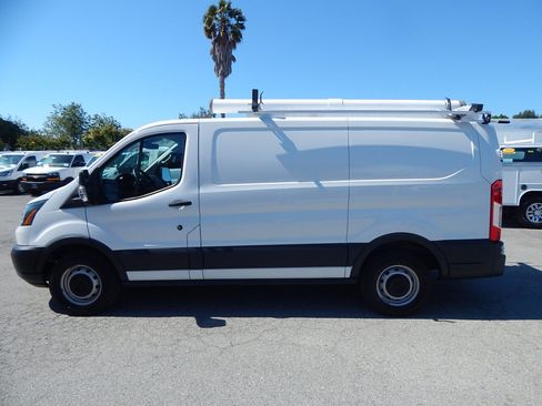 Used 2016 Ford Transit 150 130 Low Roof RWD image 5