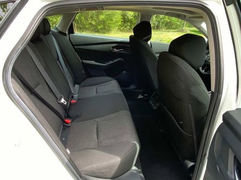 Used 2025 Honda Accord SE image 31