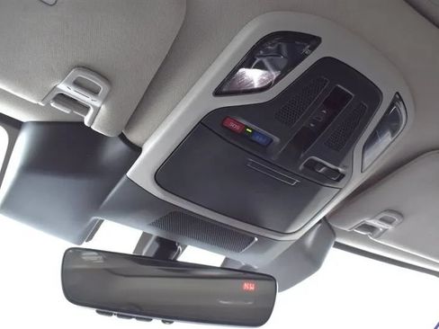 Used 2024 Subaru Outback Limited AWD/4WD image 18