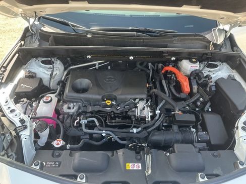 Used 2021 Toyota Venza XLE w/ Softex Package AWD/4WD image 22