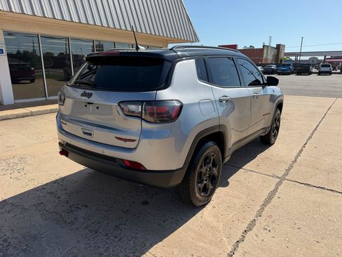 Used 2023 Jeep Compass Trailhawk w/ Trailhawk Elite Group AWD/4WD image 8