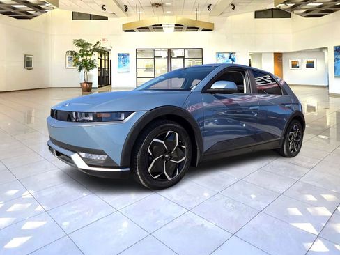 Used 2023 Hyundai Ioniq 5 SE image 3