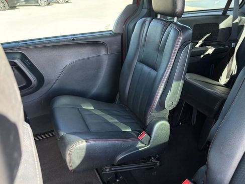Used 2020 Dodge Grand Caravan GT FWD image 39