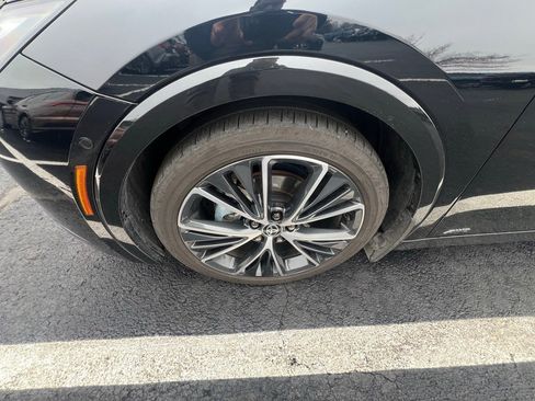 Used 2024 Toyota Prius Limited w/ Limited Premium Package image 9