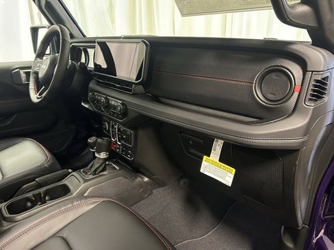 New 2026 Jeep Wrangler Moab image 23