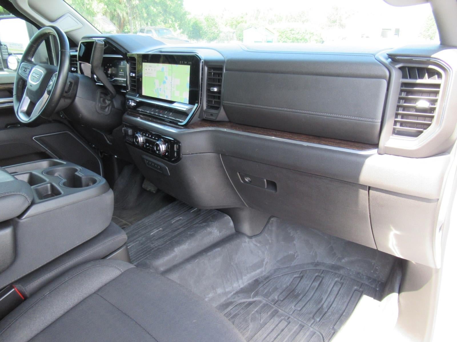 Used 2024 GMC Sierra 2500 SLE w/ SLE Value Package; AWD/4WD image 11