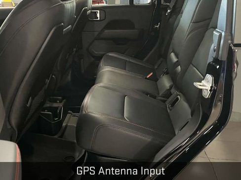 Certified 2025 Jeep Gladiator Rubicon w/ Dual Top Group image 15