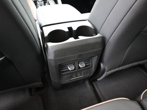 New 2026 GMC Canyon Denali image 21