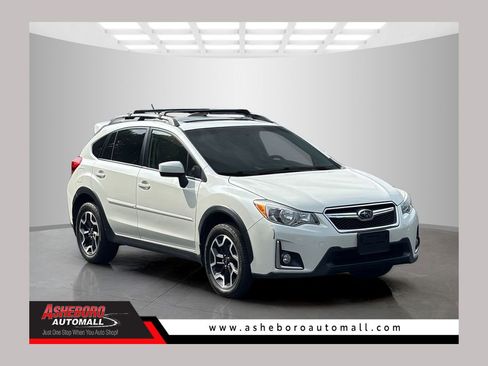 Used 2017 Subaru Crosstrek 2.0i Premium w/ Moonroof Package AWD/4WD image 1