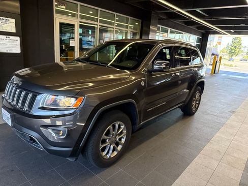 Used 2016 Jeep Grand Cherokee Limited w/ Trailer Tow Group IV AWD/4WD image 19