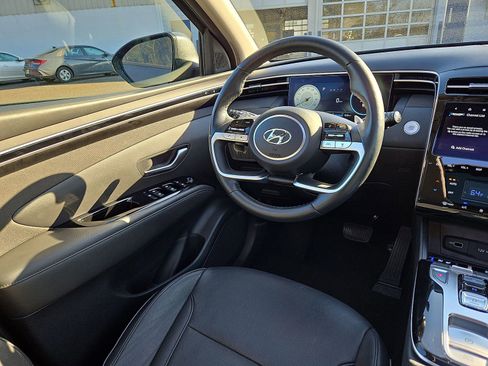 Certified 2023 Hyundai Tucson Limited w/ Cargo Package image 15