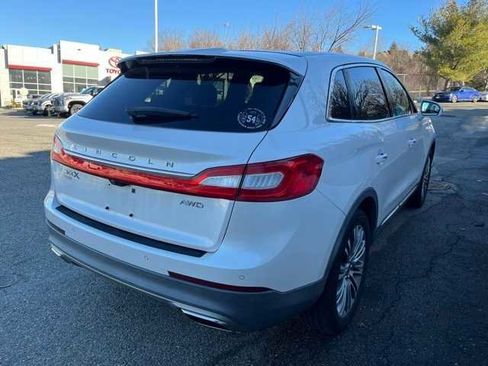 Used 2016 Lincoln MKX Reserve w/ Cargo Accessories Package image 4