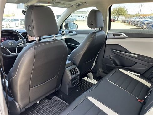 Certified 2025 Volkswagen Taos SEL image 22