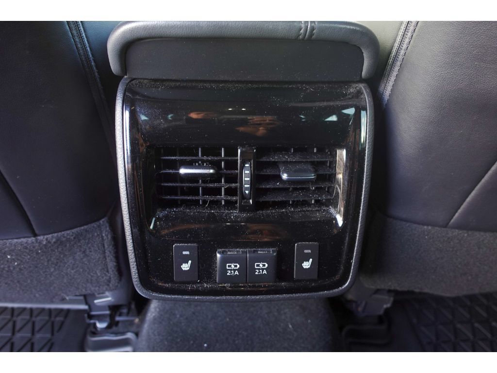 Certified 2019 Toyota Avalon Touring w/ Advanced Safety Package FWD image 28