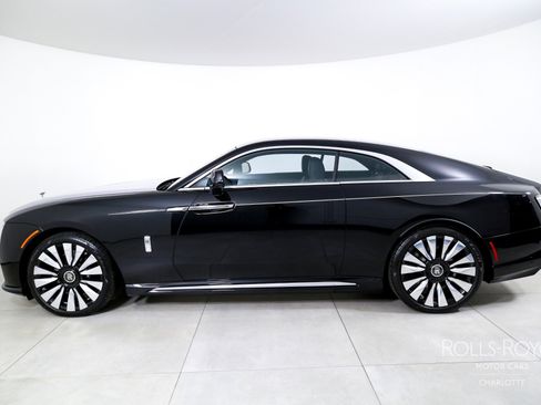 Used 2025 Rolls-Royce Spectre w/ Spectre Launch Package image 3