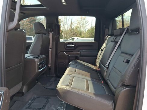 Used 2023 GMC Sierra 2500 Denali w/ Denali Ultimate Package image 12