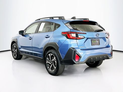 Used 2024 Subaru Crosstrek 2.0i Premium image 5