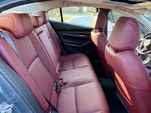 Used 2025 MAZDA MAZDA3 s image 26
