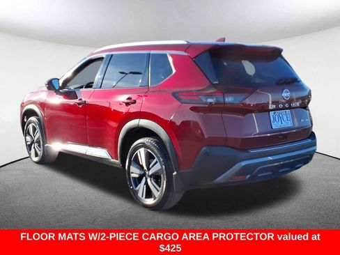 Used 2022 Nissan Rogue SL image 3