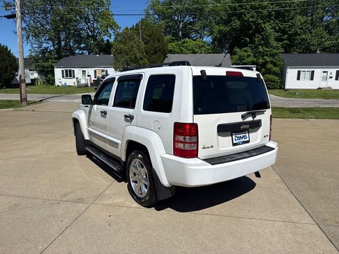 Used 2012 Jeep Liberty Sport AWD/4WD image 8