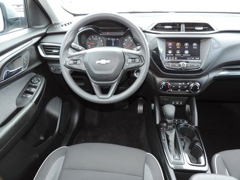 Used 2023 Chevrolet TrailBlazer LT image 16