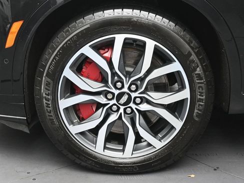 Used 2024 Cadillac XT6 Sport w/ Technology Package AWD/4WD image 12