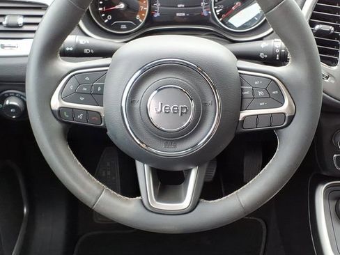 Used 2021 Jeep Compass Latitude AWD/4WD image 14