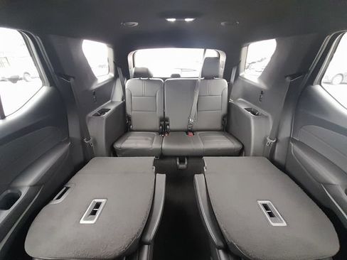 Used 2022 Chevrolet Traverse RS AWD/4WD image 46
