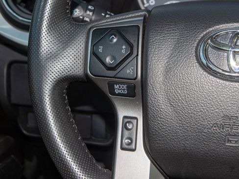 Used 2022 Toyota Tacoma SR5 image 23