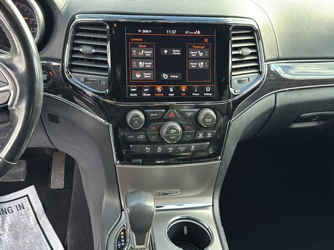 Used 2019 Jeep Grand Cherokee Overland image 21