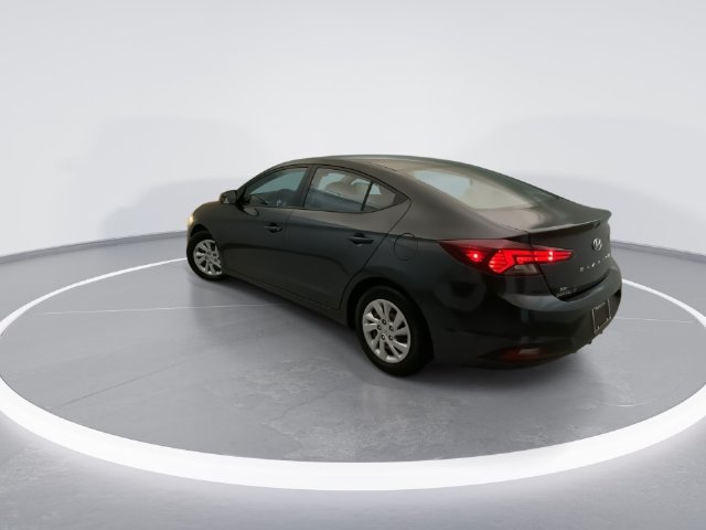Used 2020 Hyundai Elantra SE FWD image 4