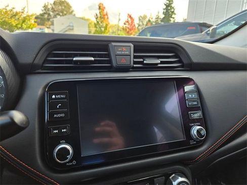 New 2025 Nissan Versa SR w/ Trunk Package image 18