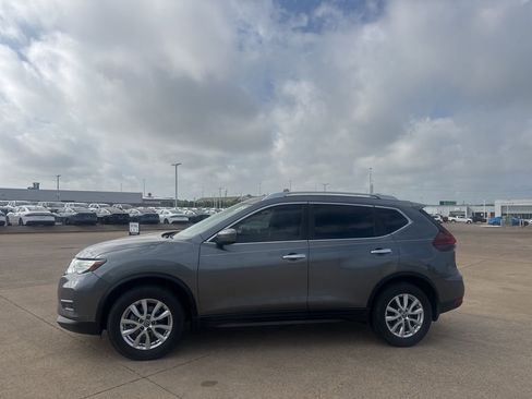 Used 2020 Nissan Rogue S w/ Special Edition Package image 12