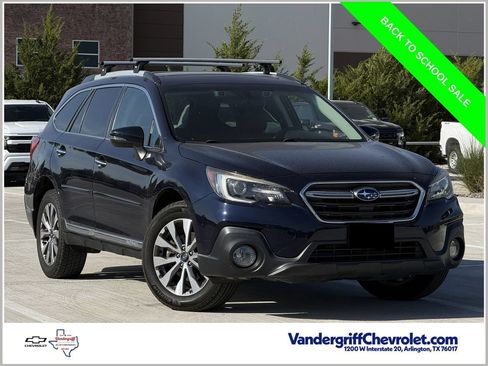 Used 2018 Subaru Outback 3.6R Touring w/ Popular Package #3 AWD/4WD image 1