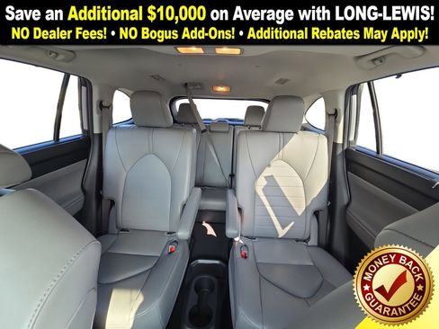 Used 2023 Toyota Highlander XLE image 23