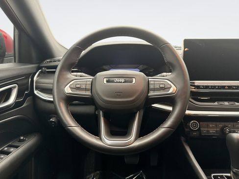 Used 2022 Jeep Compass Limited AWD/4WD image 12
