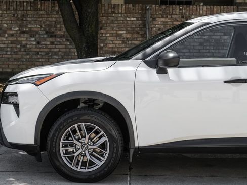 Used 2024 Nissan Rogue S AWD/4WD image 21