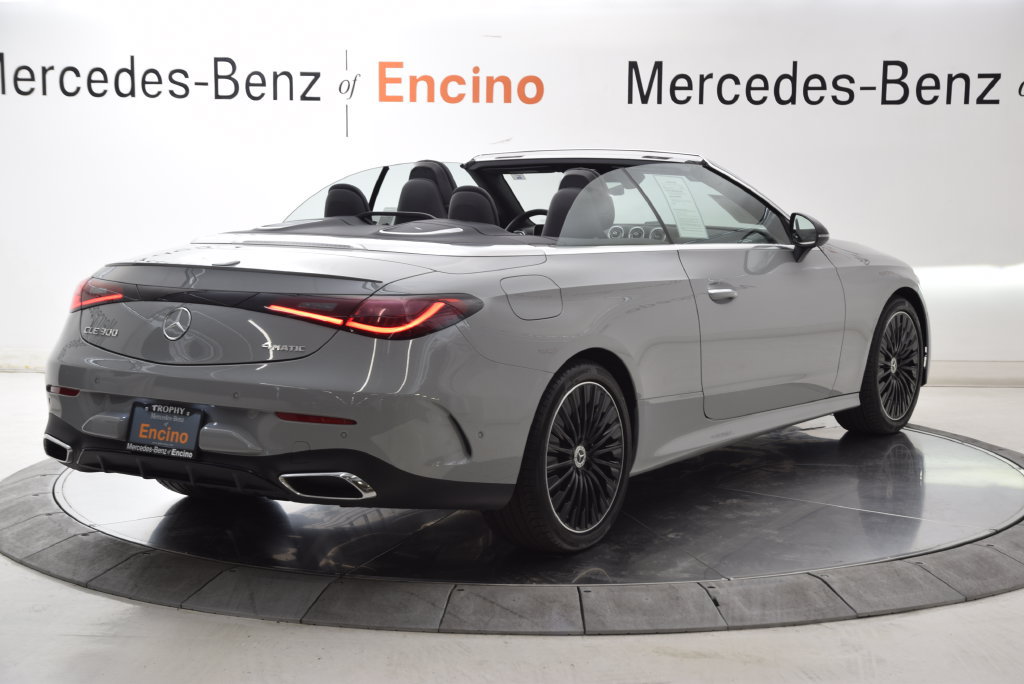 Used 2025 Mercedes-Benz CLE 300 4MATIC Cabriolet image 6