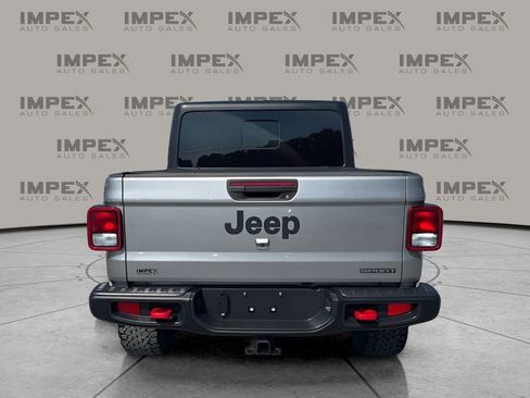 Used 2020 Jeep Gladiator Sport w/ Quick Order Package 24S AWD/4WD image 4