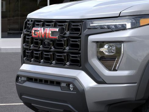 New 2025 GMC Canyon Elevation w/ Convenience Package image 13