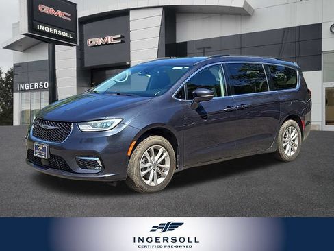 Used 2021 Chrysler Pacifica Touring AWD/4WD image 1
