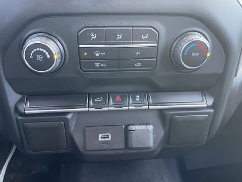 Used 2020 Chevrolet Silverado 1500 Custom w/ Custom Value Package image 20