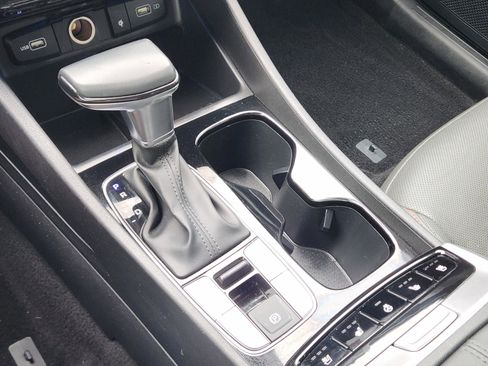 Used 2022 Hyundai Santa Cruz Limited AWD/4WD image 12