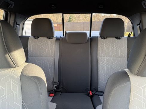 Used 2022 Toyota Tacoma TRD Off-Road image 32