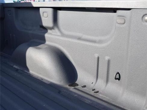 Used 2018 GMC Sierra 1500 SLT image 44