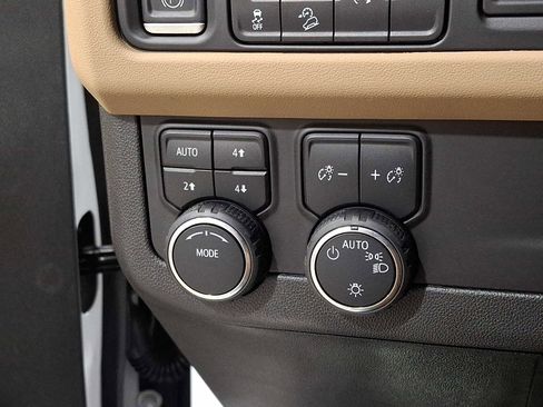 Used 2023 Chevrolet Tahoe Premier image 25