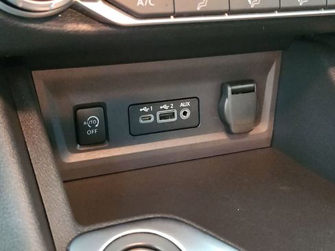 Used 2024 Nissan Sentra SV image 30