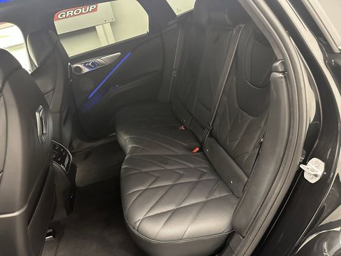 Used 2023 BMW XM image 13