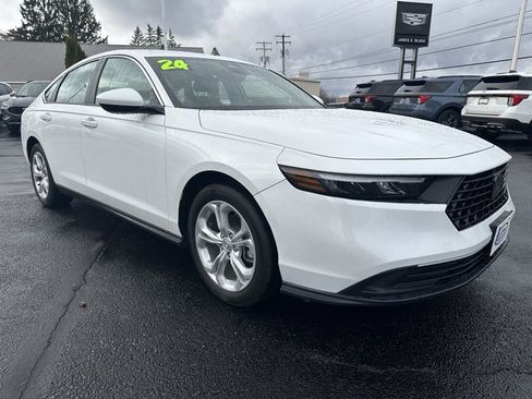 Used 2024 Honda Accord LX image 9