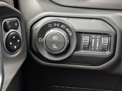 Used 2020 Jeep Gladiator Sport w/ Quick Order Package 24S AWD/4WD image 34